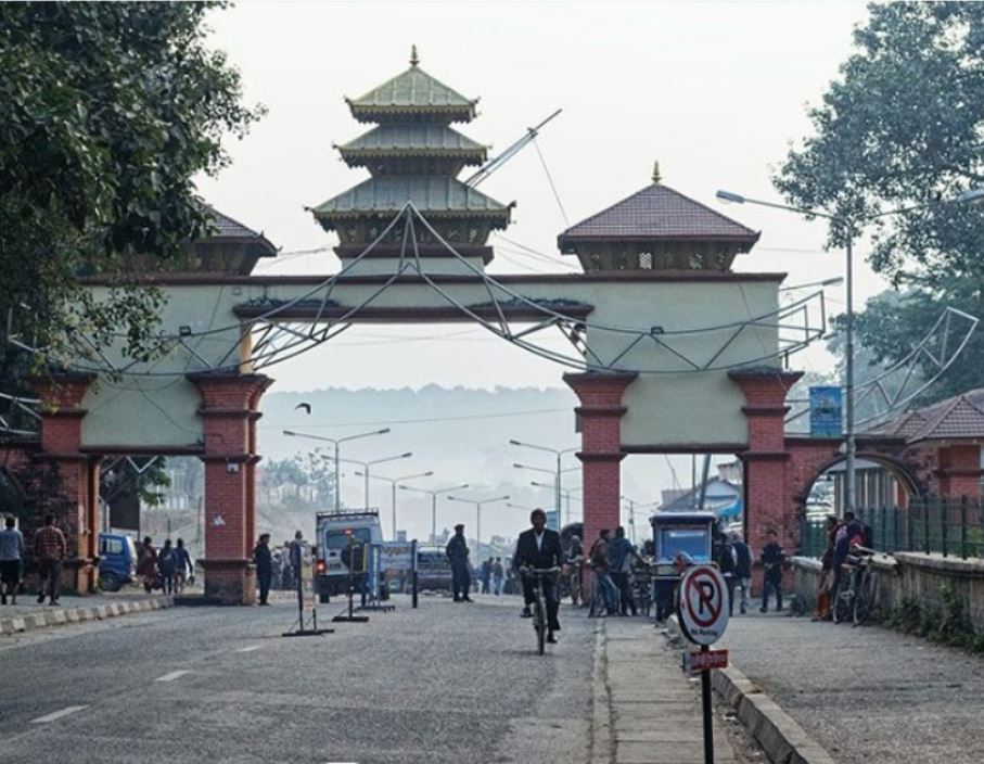 अझै खुलेन पर्यटकका लागि पूर्वी नाका