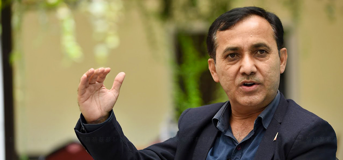 बालेनलाई न्यूरोडको फुटपाथ बढाउन दिनुपर्छ, केन्द्रको हस्तक्षेप बन्द गर- महामन्त्री शर्मा