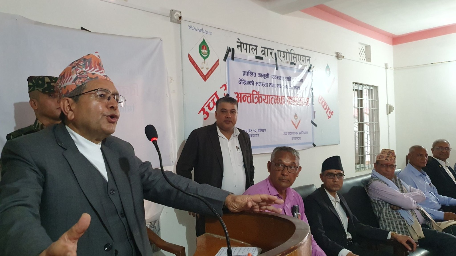 कानुन संशोधन हुनुपर्ने सुझाव सहितको प्रतिवेदन सभामुखलाई बुझाइयो