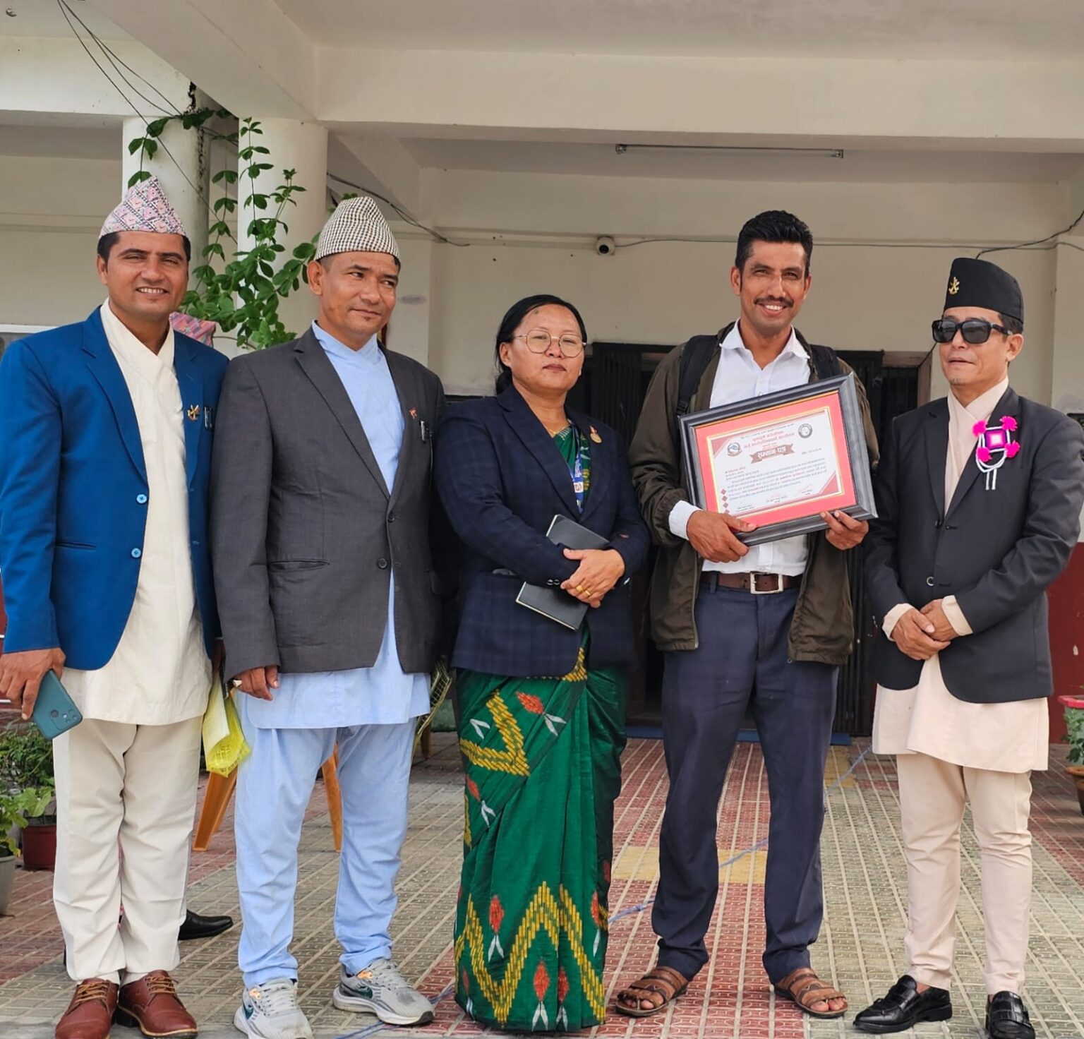 इलाम टाइम्सका  पौडेल पुरस्कृत