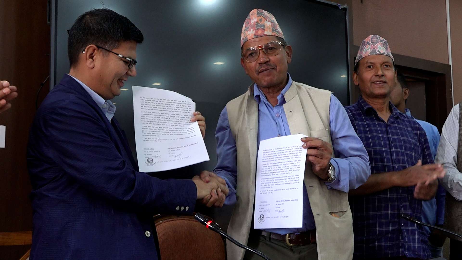 सरकार र क्रसर व्यवसायीबीच तीन बुँदे सहमति