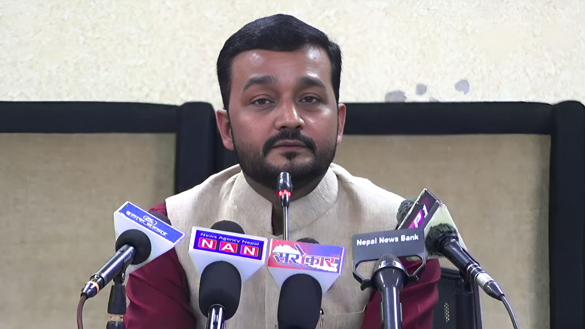 सरकार जनतालाई स्वच्छ एवं शुद्ध खानेपानी पु¥याउन कटिबद्ध छ : मन्त्री यादव