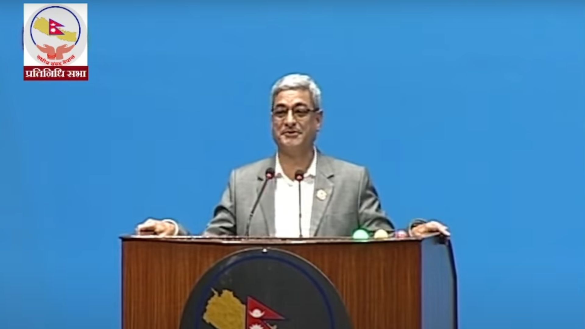 दाहाल प्रतिपक्षका लागि बलियो नेता हुनुहुन्छ, लोकतन्त्र कमजोर हुँदैन् ः लेखक