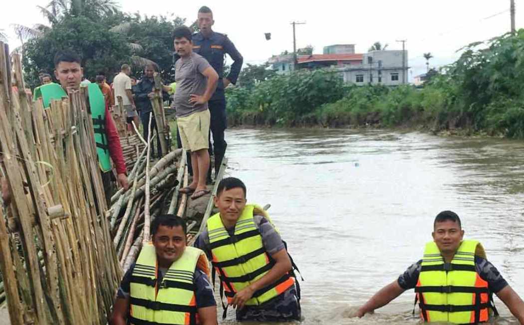 सशस्त्र प्रहरी : विपदमा खोज तथा उद्धारदेखि राजस्व सङ्कलन