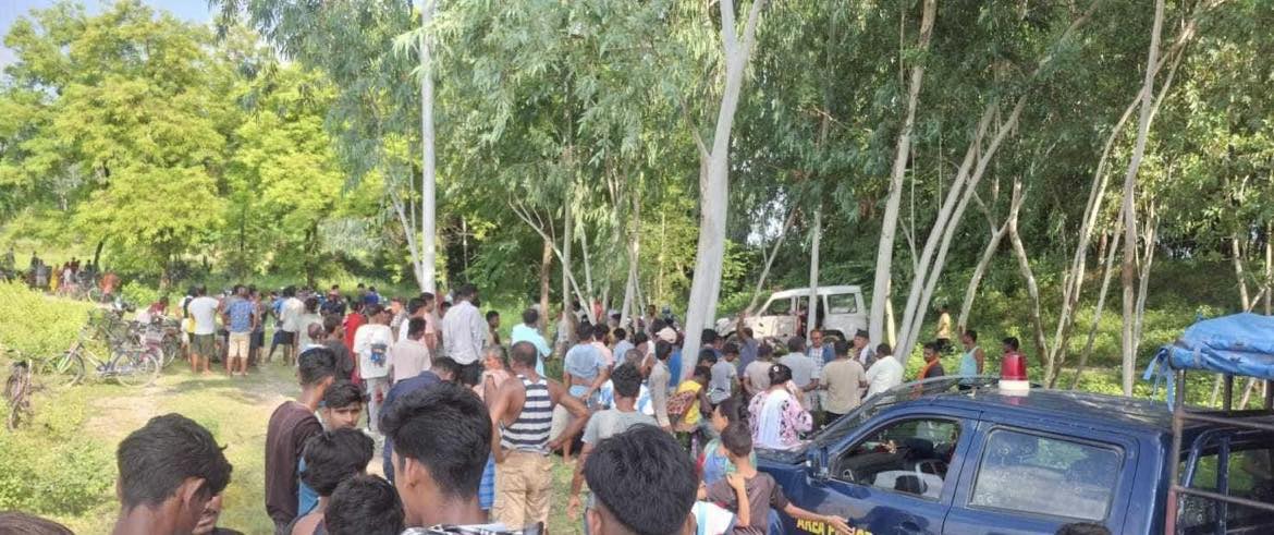 क्रसरले खनेको खाल्डोमा डुबेका किशोरको शव गोताखोर टोलीले निकाल्यो