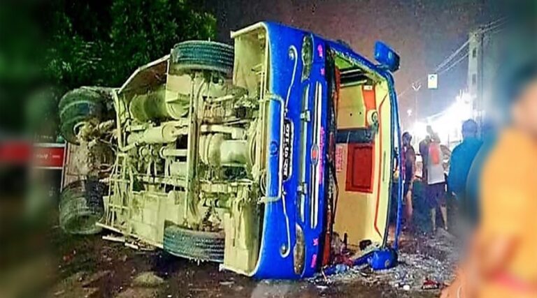 नेपाली तीर्थयात्री सवार बस भारतमा दुर्घटना, ३० भन्दा बढी घाइते