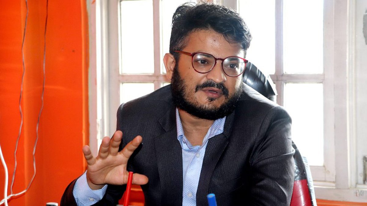 रविलाई मुकुलको चुनौती– तपाईंलाई अपराधी प्रमाणित गर्न सक्छु