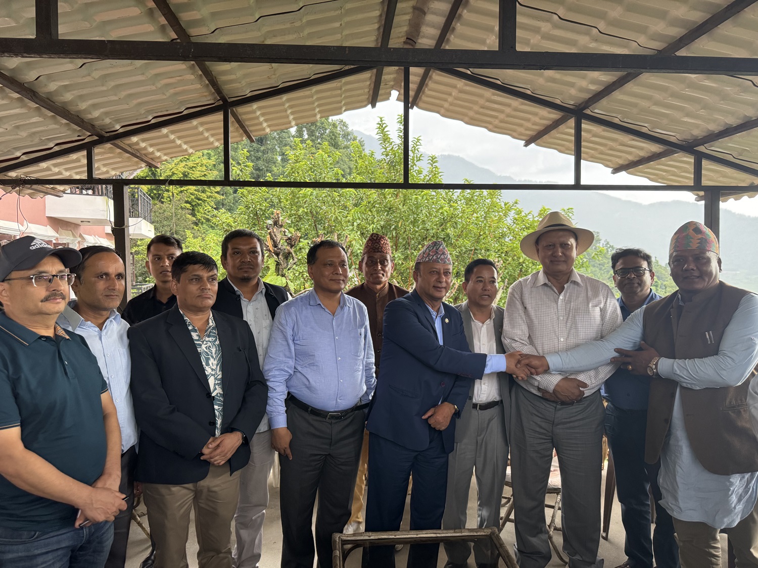 ११ करोड ‘डिल’मा हट्यो सांसद मोहन बस्नेतले गरेको मध्य भोटेकोशीको अवरोध