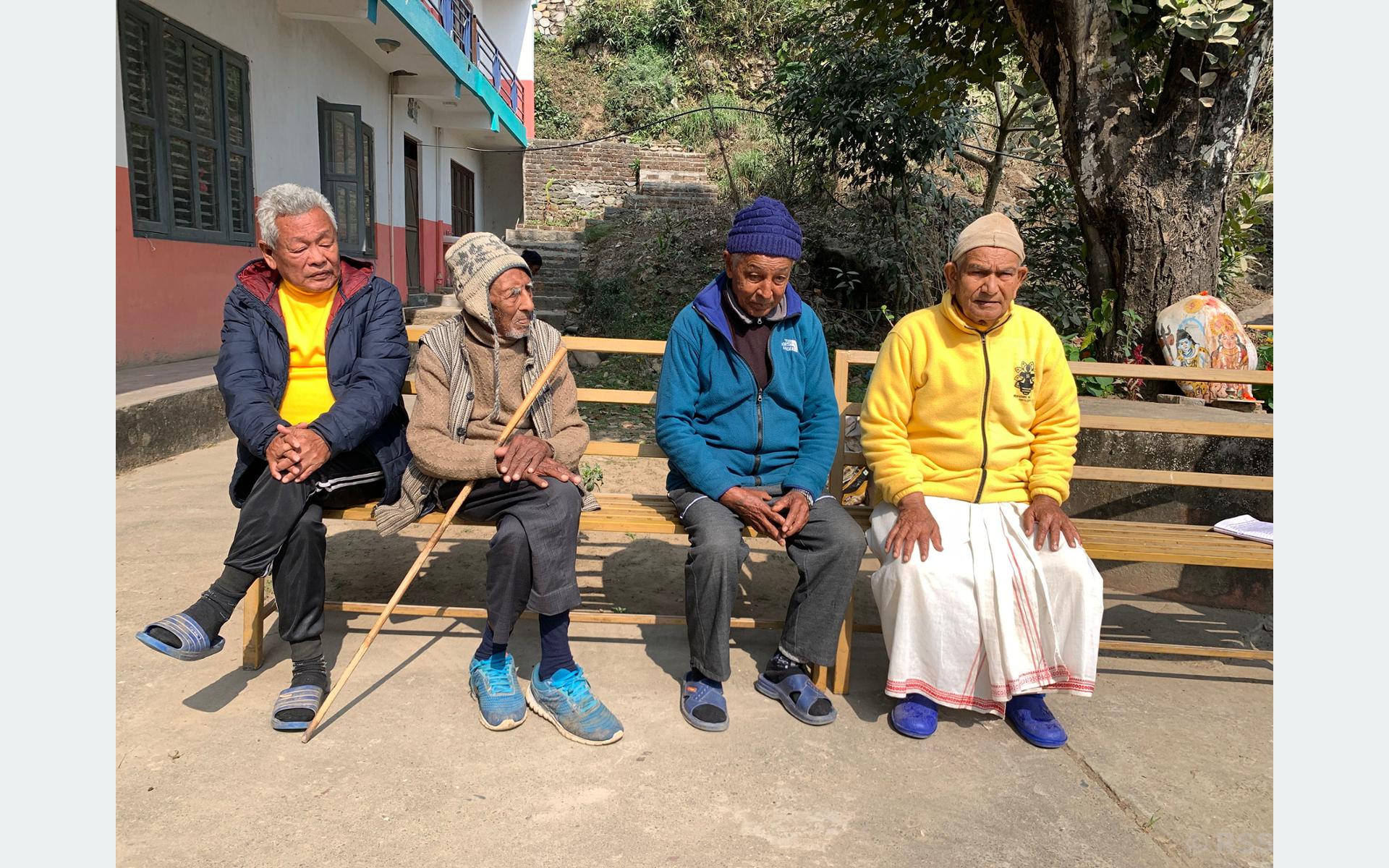 सन्तान विदेशमा, बाबुआमा वृद्धाश्रममा