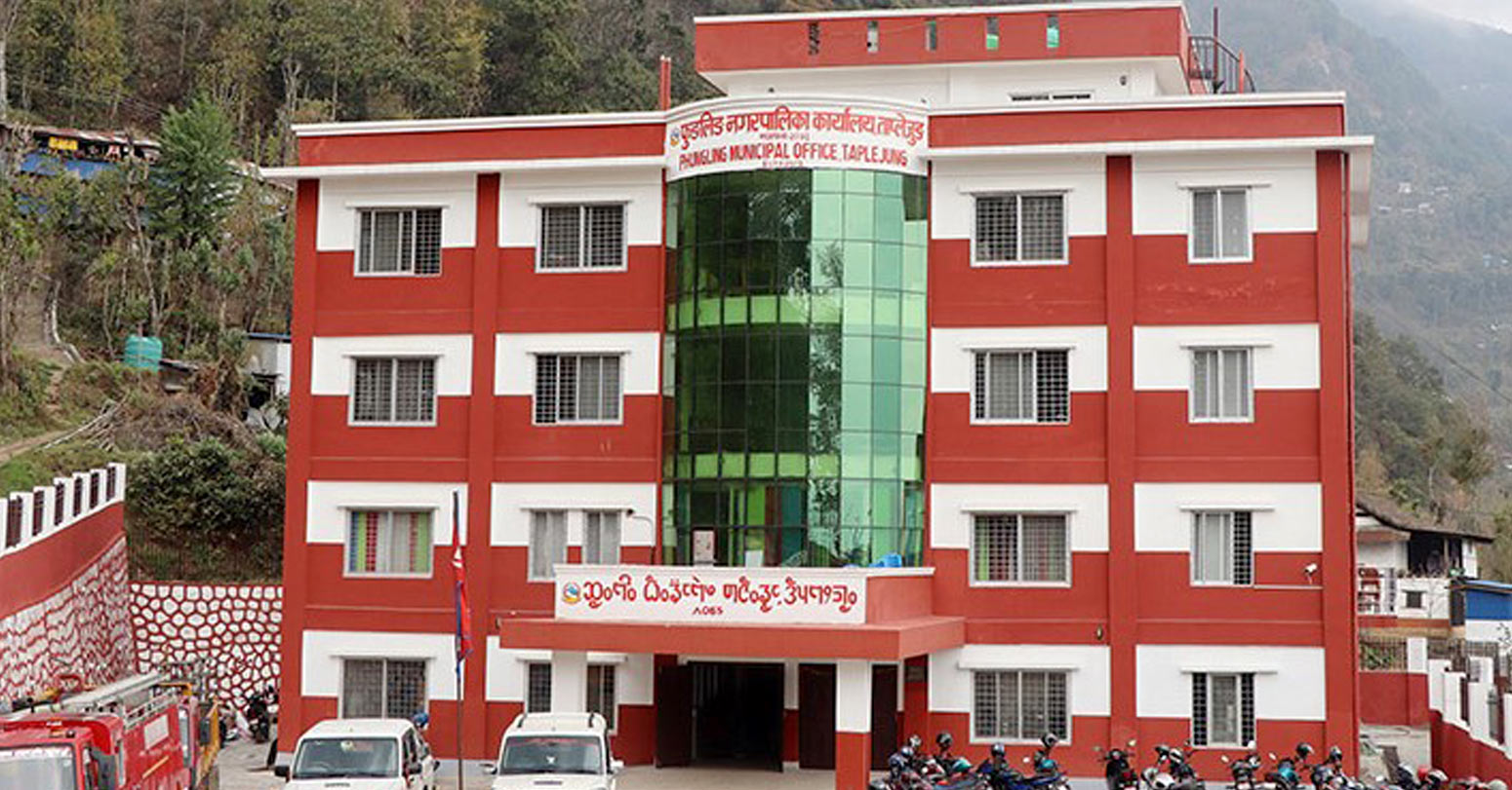 चार चक्के सवारी साधनहरू बसपार्कमा मात्र पार्किङ गर्नुपर्ने निर्णय