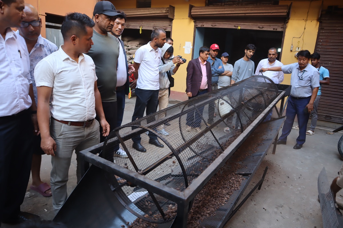 नेपालमा पहिलोपटक अलैंची ग्रेडिङ गर्ने उपकरण