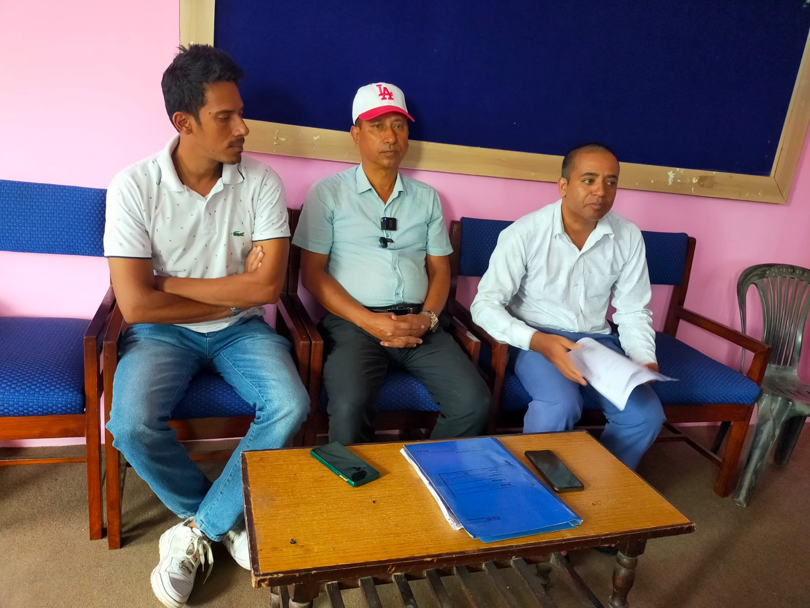 विराटनगरको लक्ष्मी सनराइज बैंकमाथि ग्राहकको कागजात दुरुपयोग गरेको आरोप