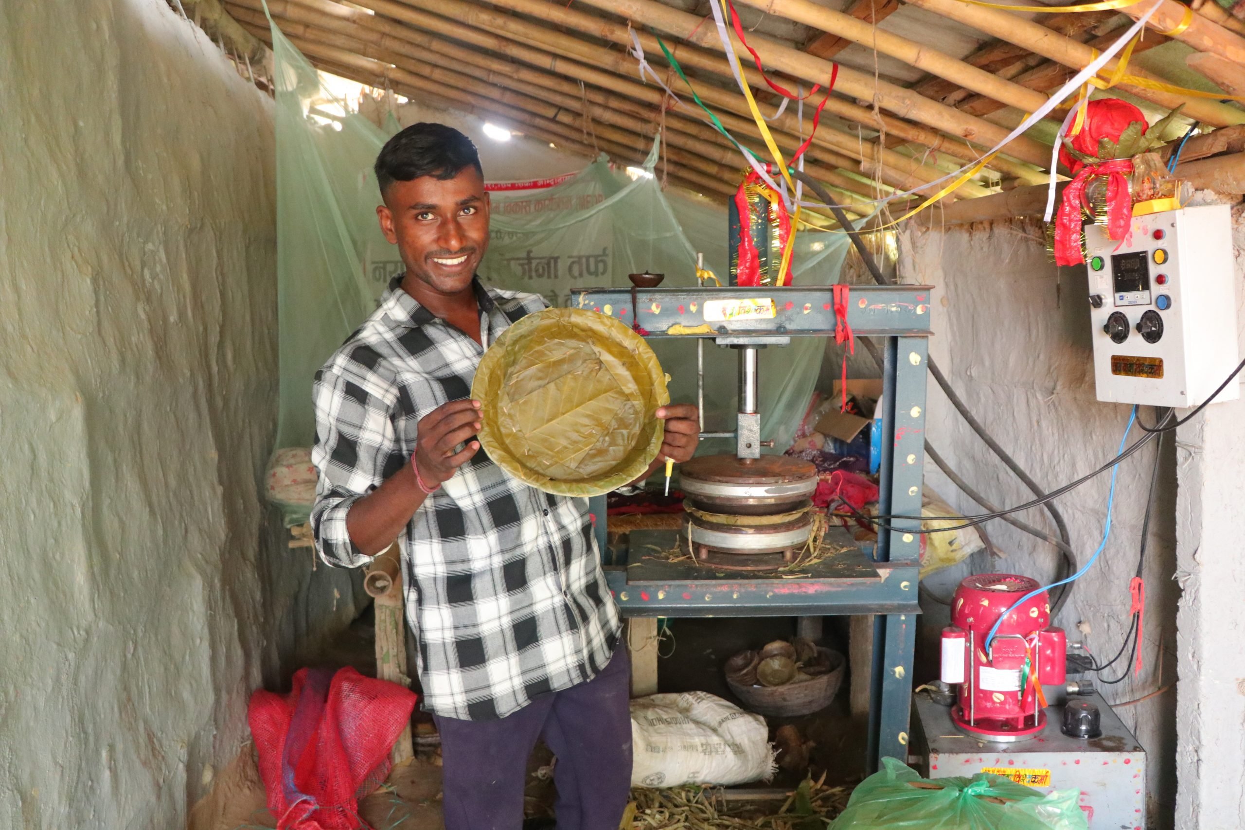टपरी बेचेर मासिक डेढ लाख आम्दानी गर्दै जितेन्द्र