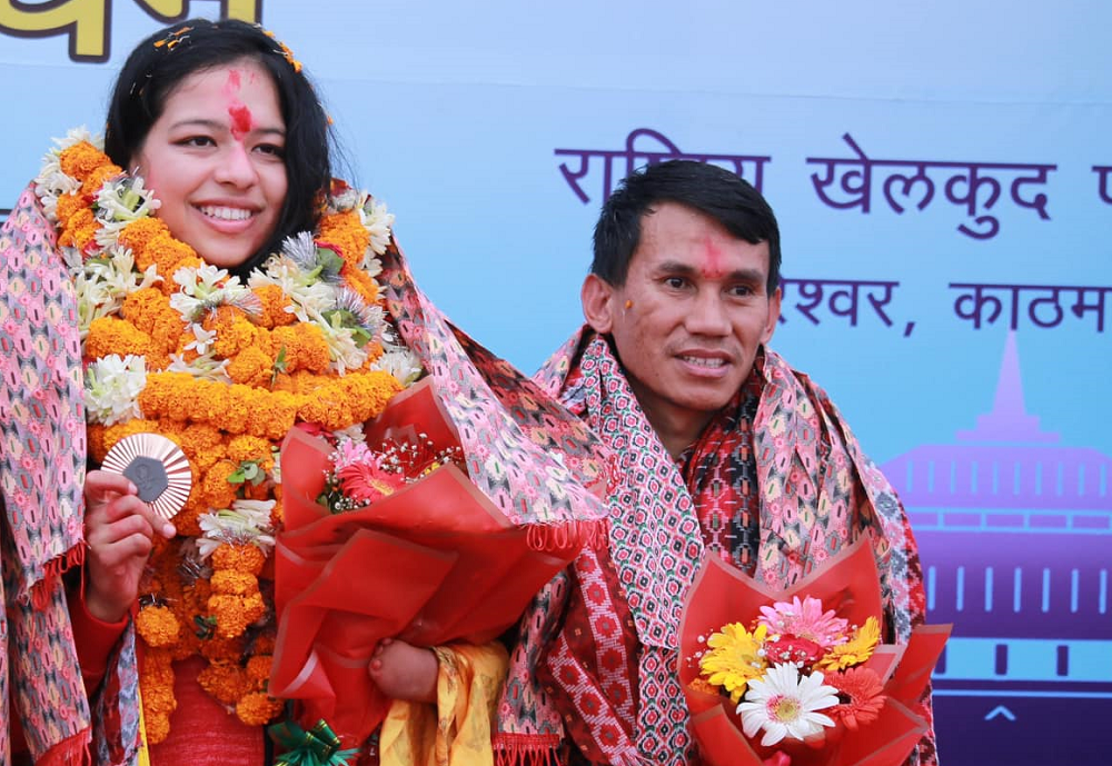 पलेशालाई महानगरले गर्‍यो नगद पुरस्कारसहित सम्मान