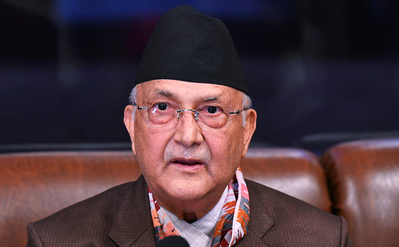 घुस लिएको भन्दै प्रधानमन्त्री ओलीविरुद्ध अख्तियारमा उजुरी