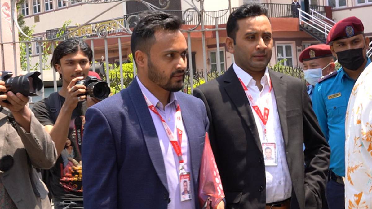 सिधाकुरा डटकमका सम्पादकसहित तीनै जनालाई कैद सजाय