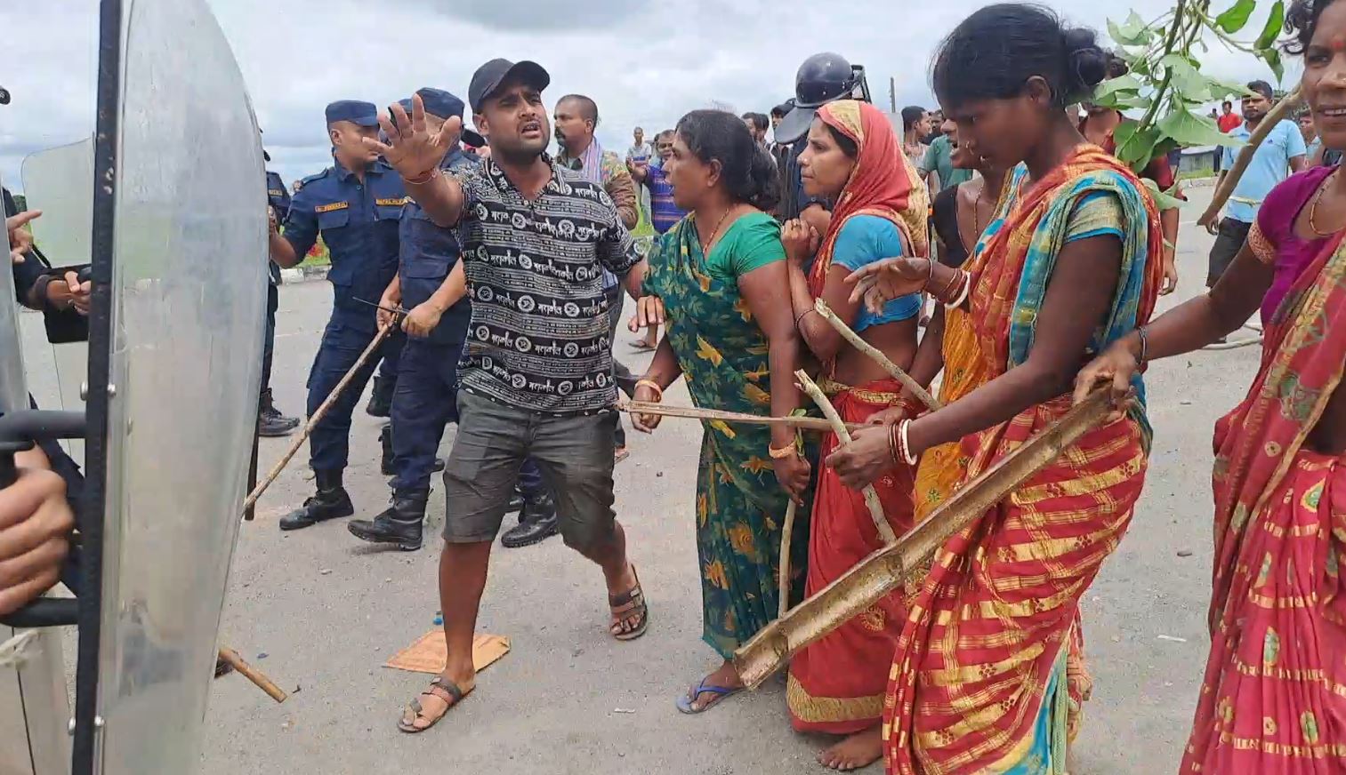 विराटनगरमा ट्रकको ठक्करबाट साइकलयात्रीको मृत्यु प्रकरणमा पीडित पक्षले शव बुझ्ने