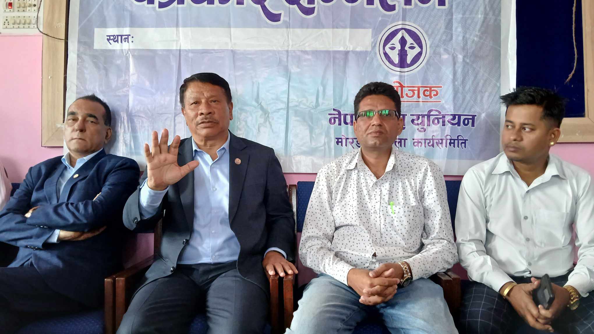 दुई दलीय संयन्त्रबाट सरकार सञ्चालन गर्न सहज हुने छ : उपप्रधानमन्त्री सिंह