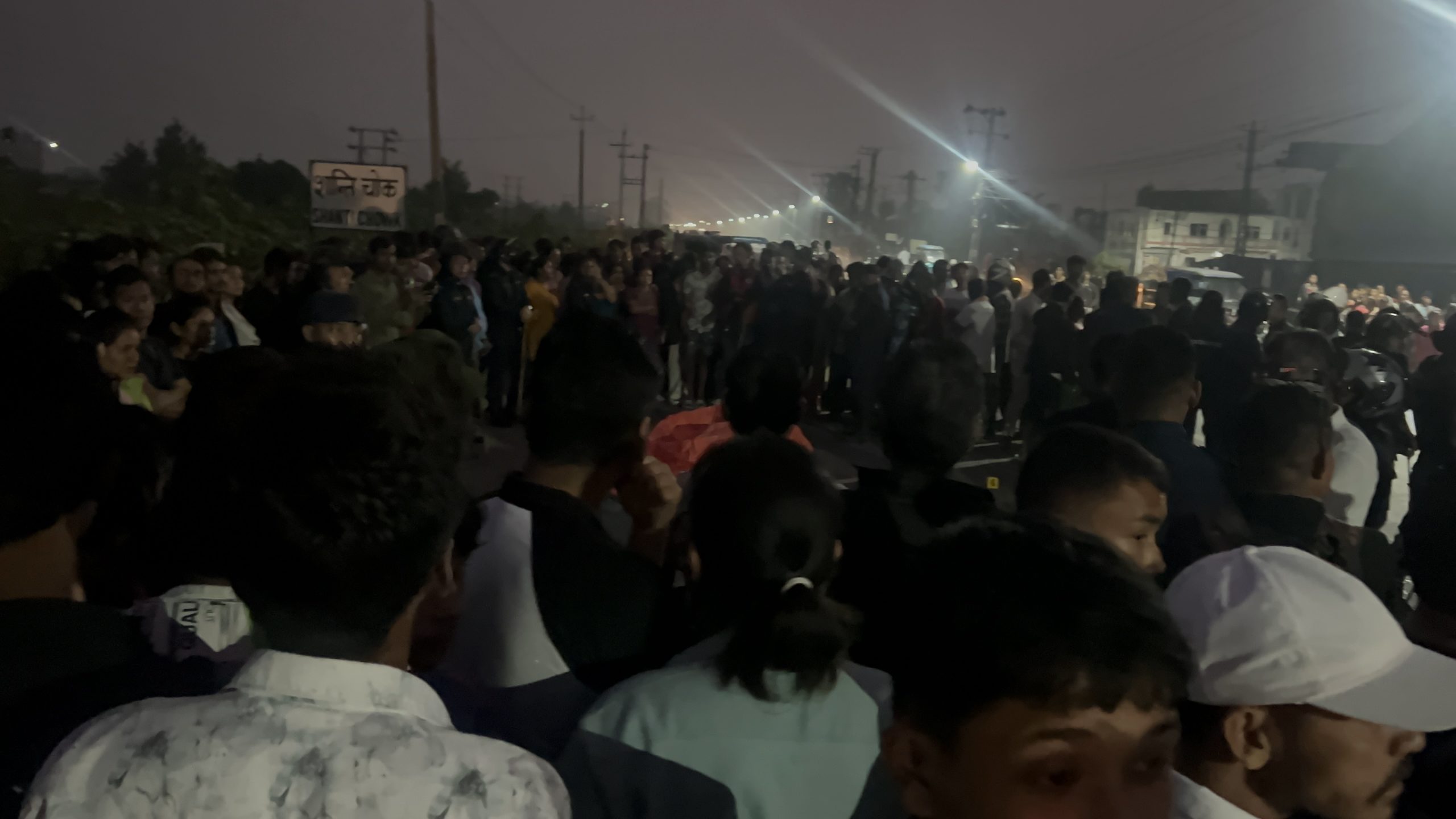 इटहरीमा बसको ठक्करबाट एकको घटनास्थलमै मृत्यु, अवस्था तनावग्रस्त