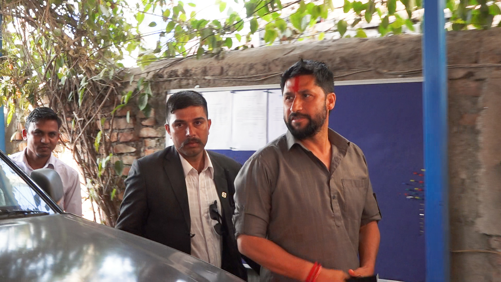 रास्वपा सभापति लामिछानेलाई काठमाडौँ लगियो