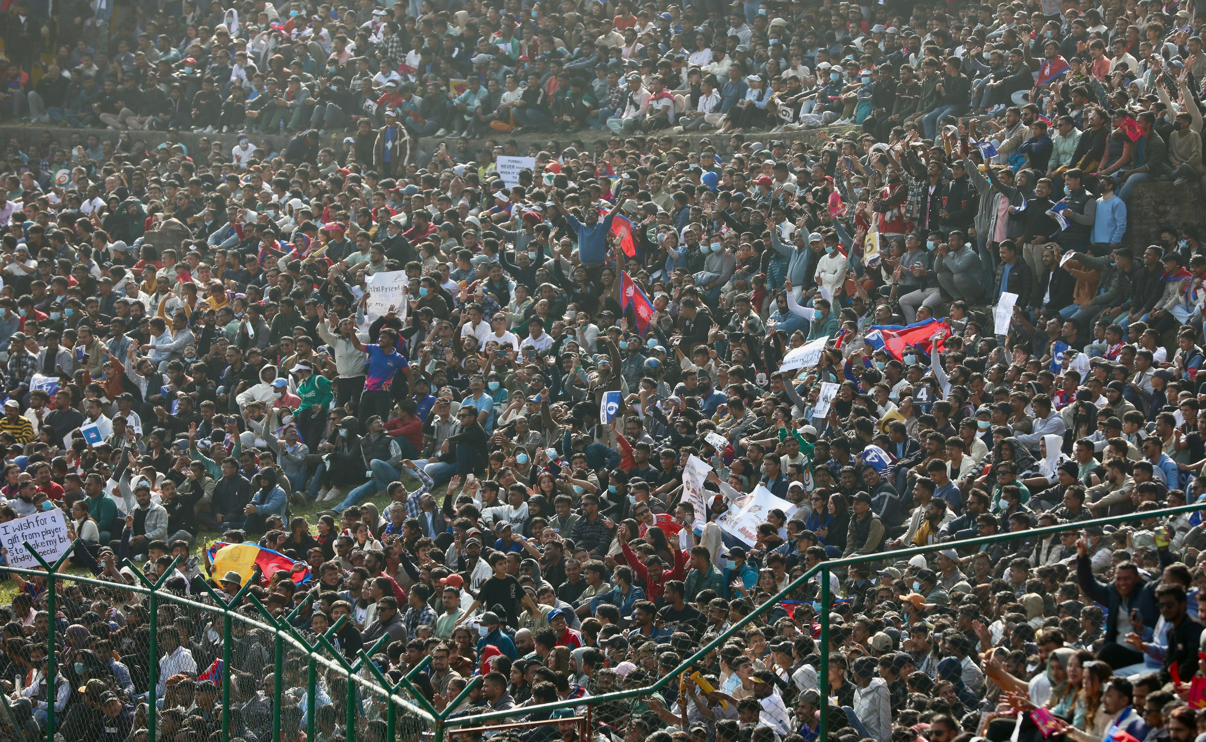 एनपीएलका आयोजकप्रति दर्शकहरू रुष्ट