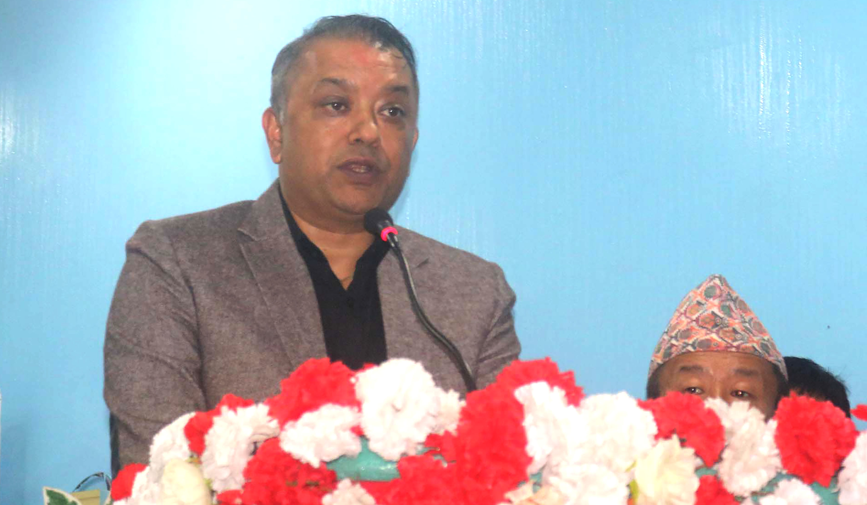 महामन्त्री गगन थापाको प्रश्न – हामीले सबै कर्महरू गरेर आउँदा पनि मानिसहरू किन सन्तुष्ट छैनन् ?
