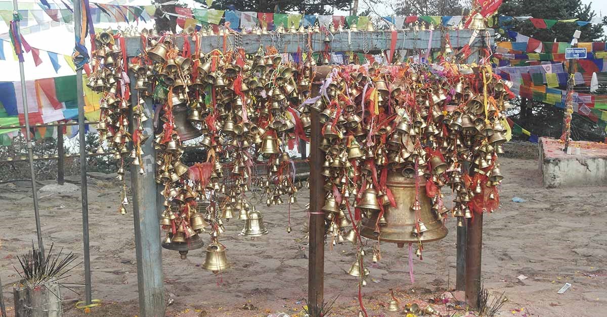 पाथीभरामा चढाइएका घण्टी लिलाम बिक्री गरिँदै