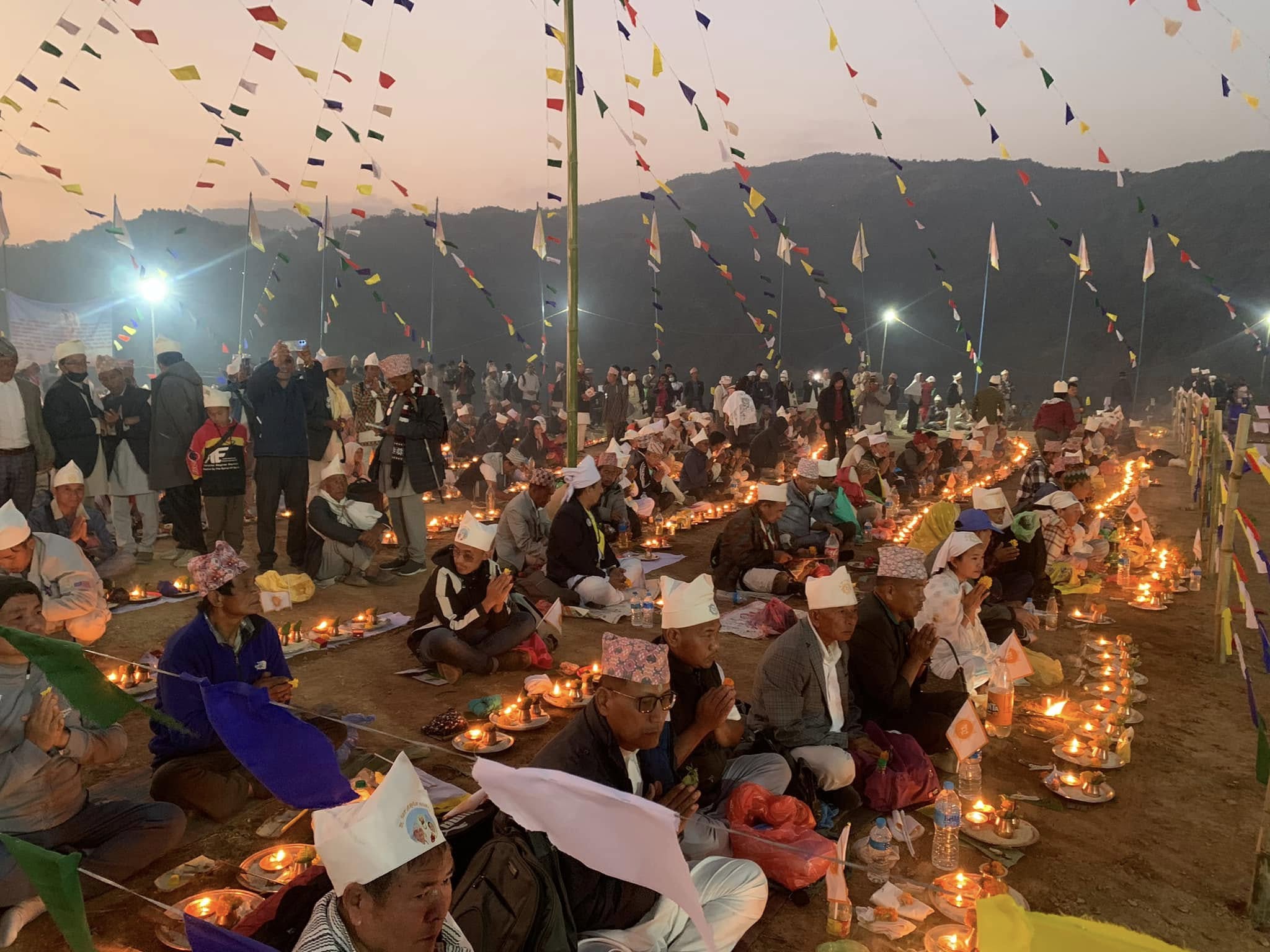 इलामको माङसेबुङमा धार्मिक पर्यटकको घुँइचो