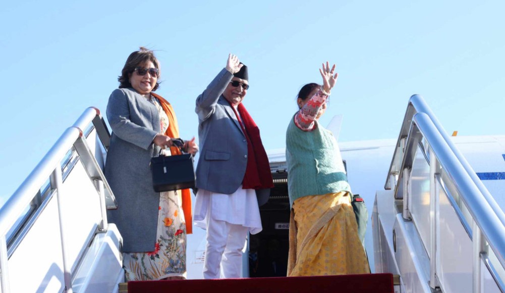 प्रधानमन्त्री ओली स्वदेश फिर्ता