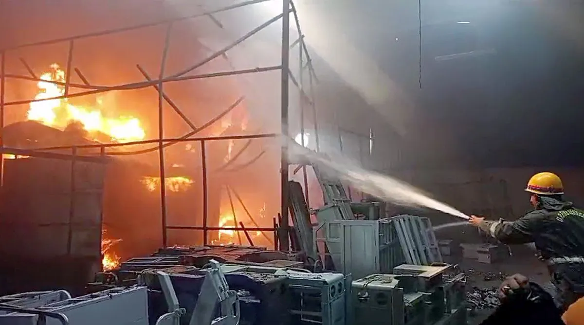 भारतको स्टिल प्लान्टमा आगलागी हुँदा चार जनाको मृत्यु