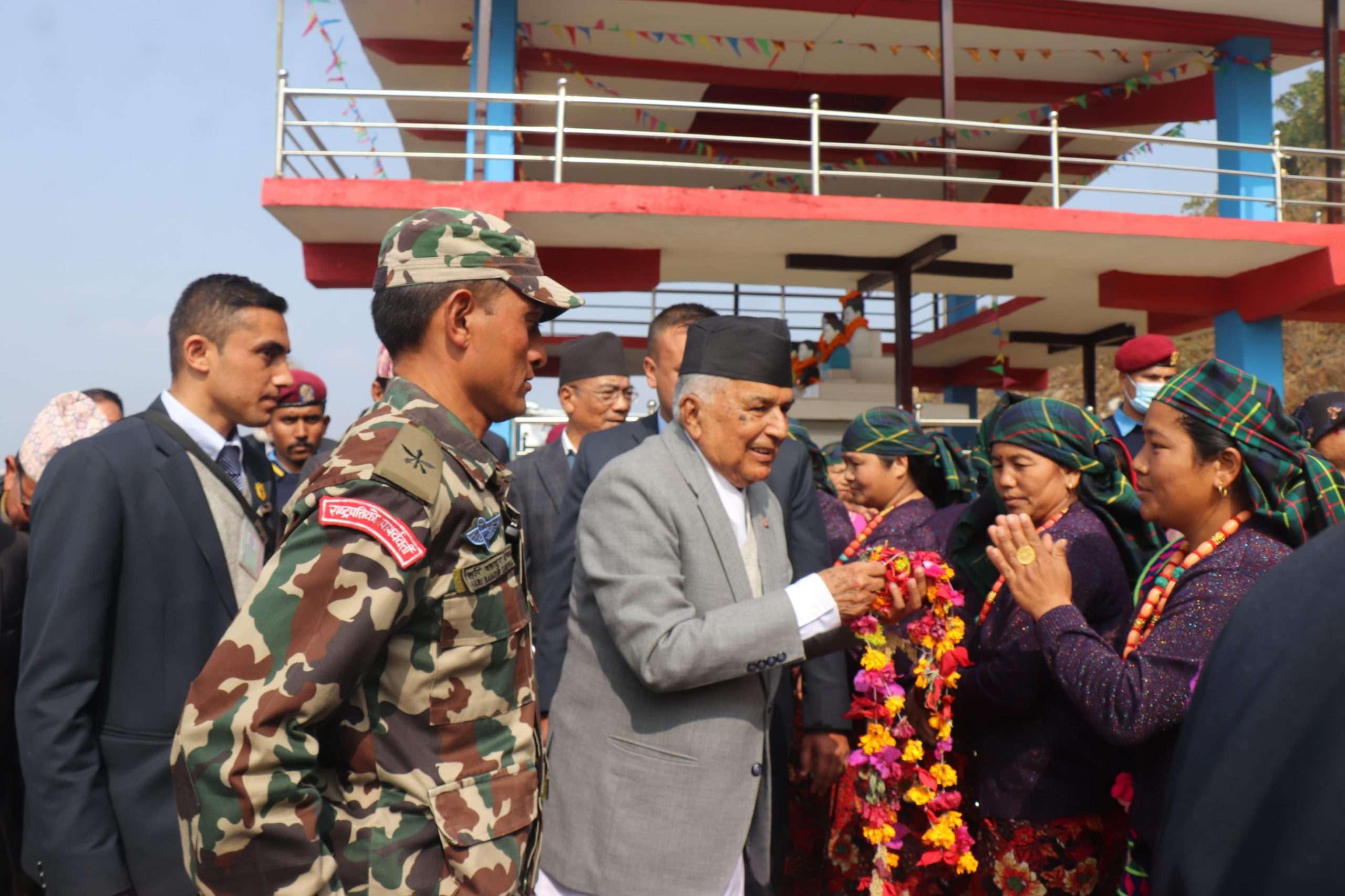 सहिदलाई सम्झेर नेपाललाई स्वर्ग बनाउन जुटौँ : राष्ट्रपति पौडेल