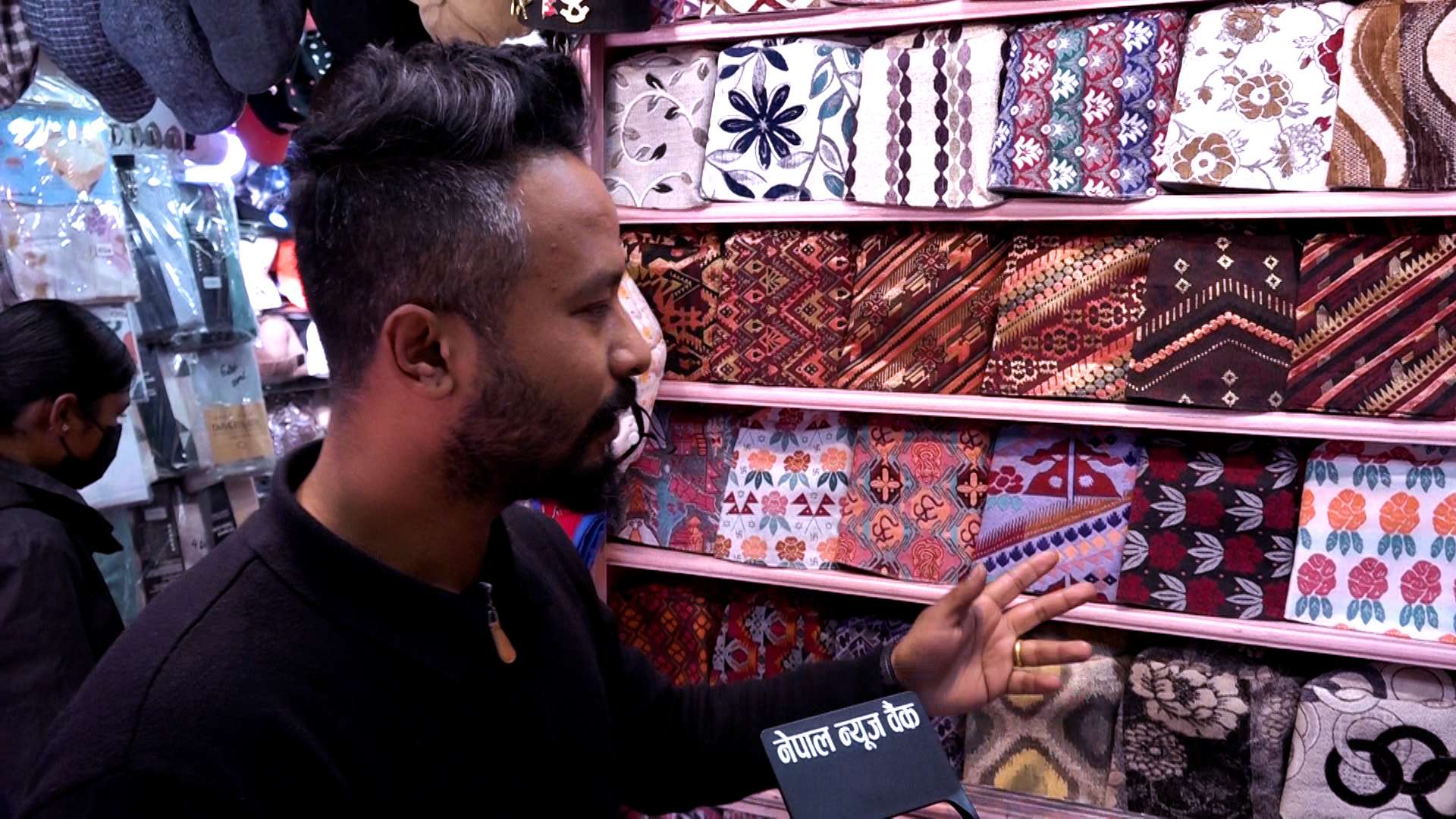 टोपी दिवसः चाडपर्वमा मात्रै माग बढी, व्यापार औसत मात्रै