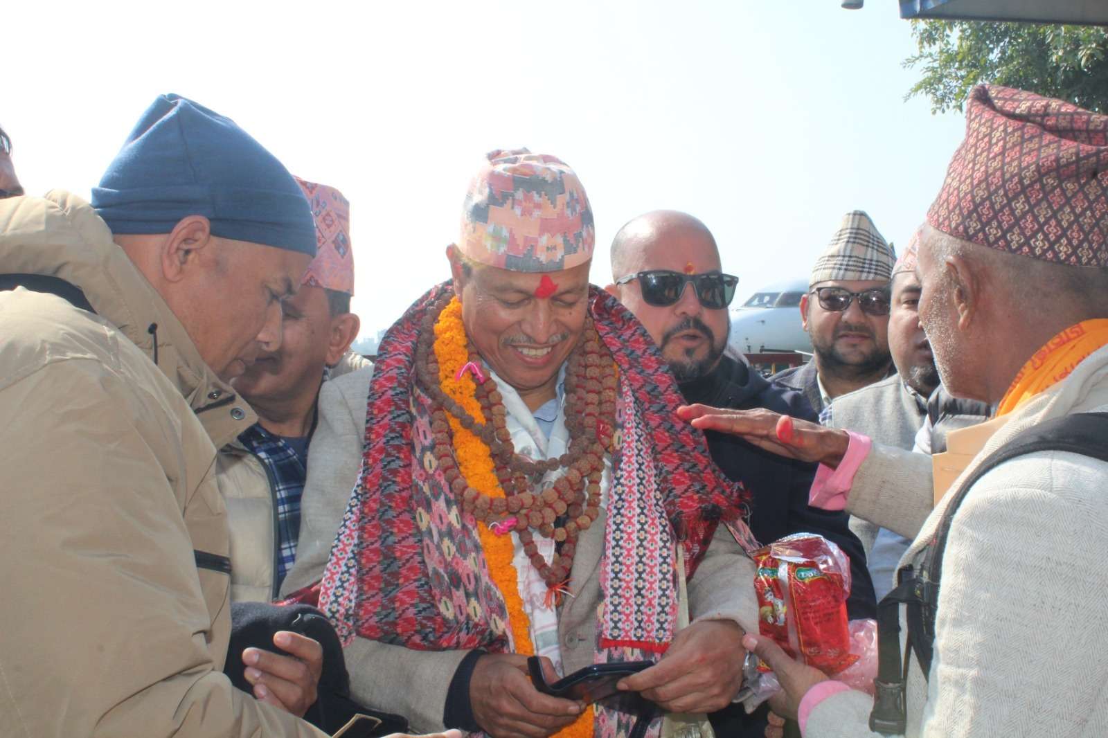 सुनसरीको भरौलमा भीम रावलले उद्घाटन गर्ने भनिएको फुटबल एमालेको दबाबमा रोकियो