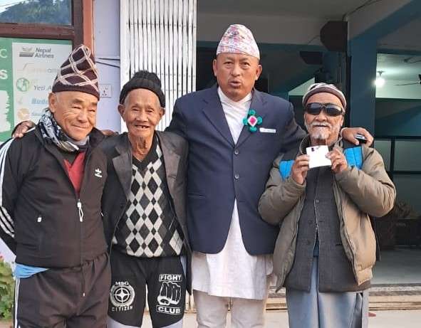 लालबहादुरले ८१ वर्षको उमेरमा पाए नागरिकता, खस्यो हर्षको आँसु