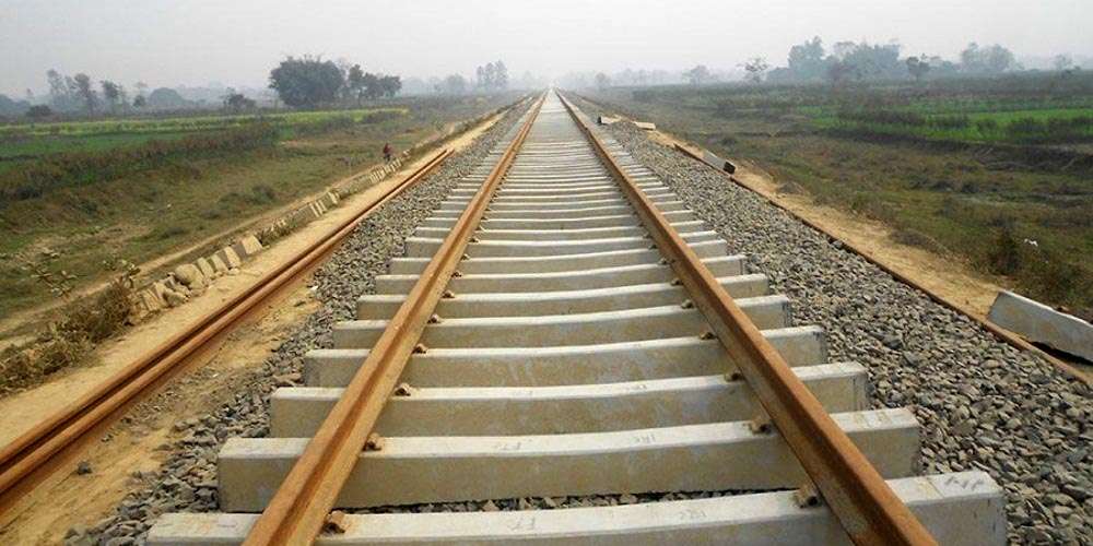 स्थानीयको विरोधका कारण रेलमार्ग निर्माणको काम रोकियो