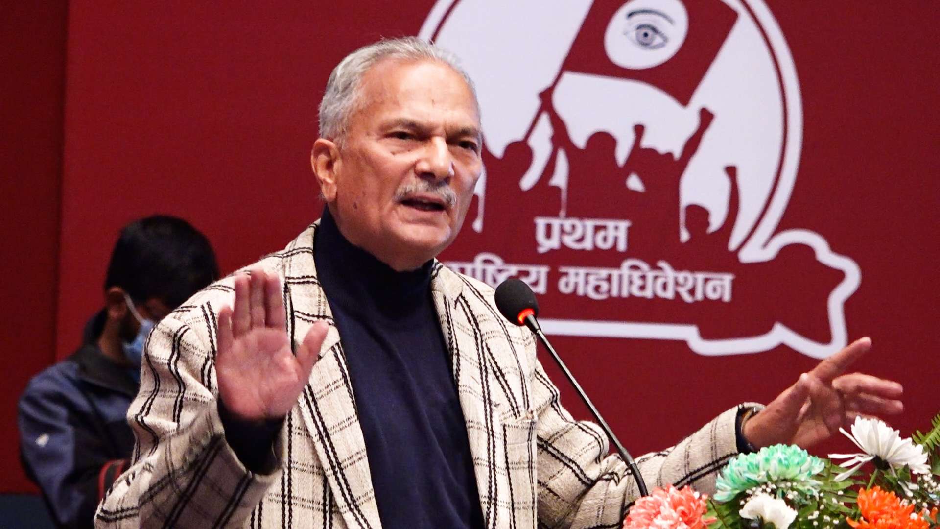 मुलुकका हरेक समस्या ठिक ढंगले समाधान गर्नुपर्नेछ : डा.भट्टराई