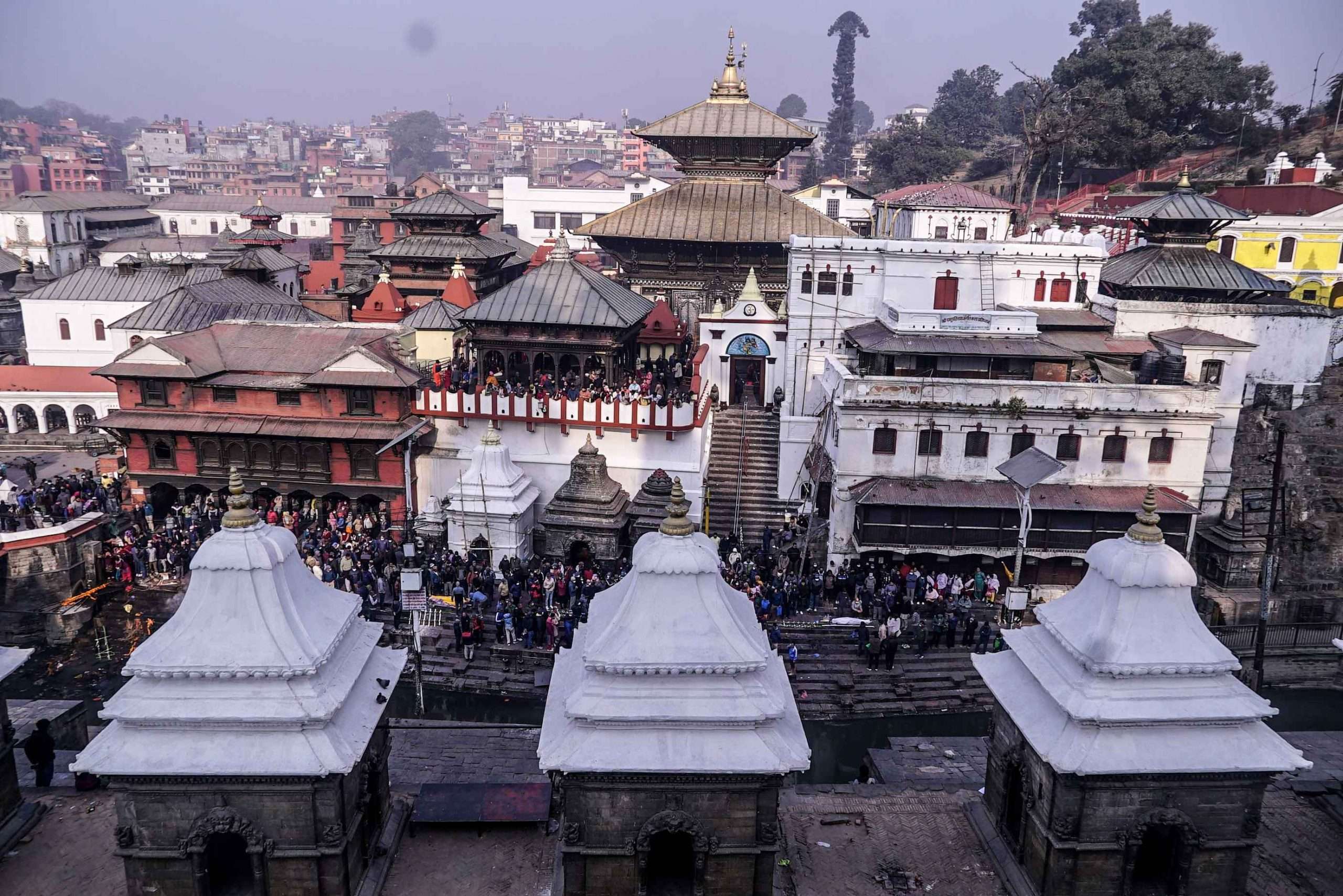 शिवरात्रिका लागि चिरिच्याट्ट बनाइँदै पशुपति क्षेत्र, २५ सय साधुसन्त आउने अनुमान