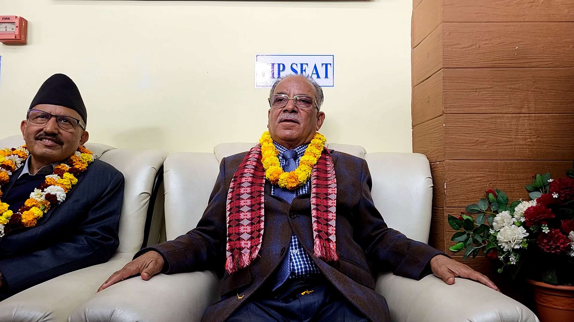 केपी ओली रहँदासम्म बाम एकता सम्भव छैन : प्रचण्ड