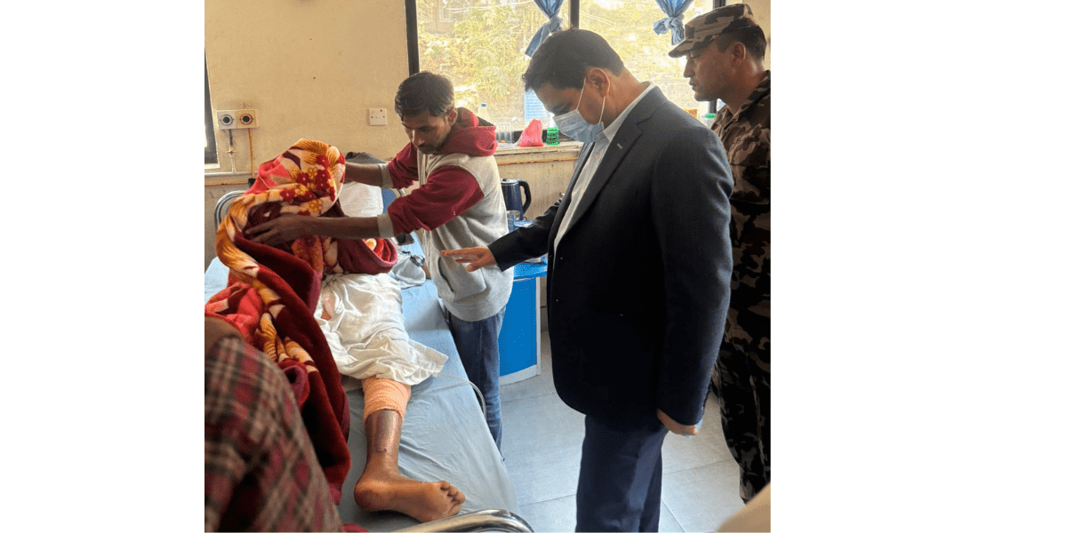 जलनपीडित बिरामीको उपचारबारे मन्त्री पौडेलले भने : सुविधाको दुरुपयोग नहोस्