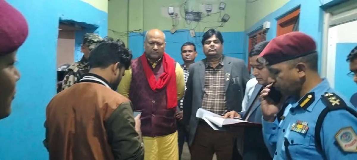 अबैध अस्पताल संचालन गरेको आरोपमा एक जना पक्राउ