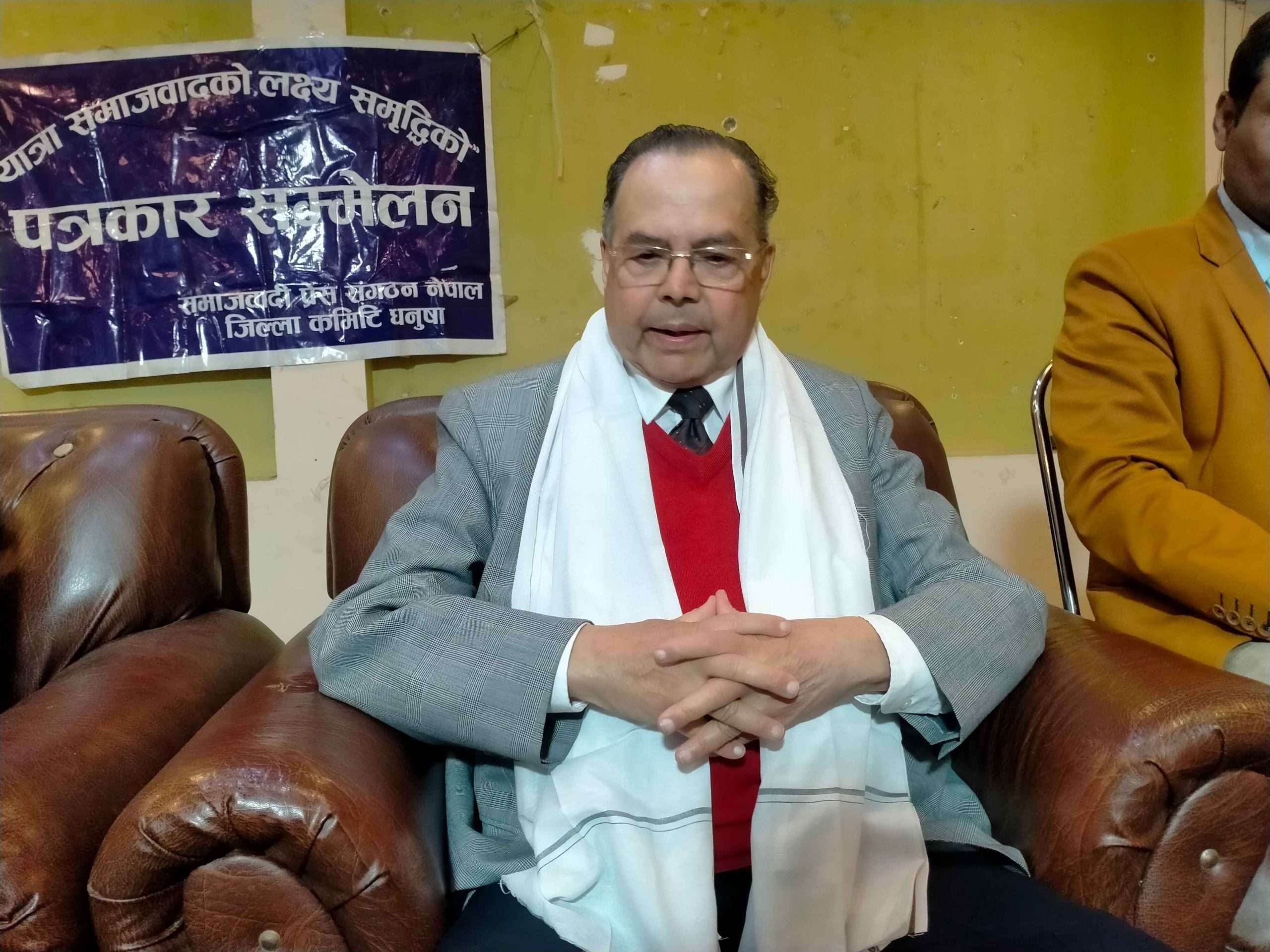 चुच्चे नक्सा नागको फोटो टाँसे सरह मात्र भयो : झलनाथ खनाल