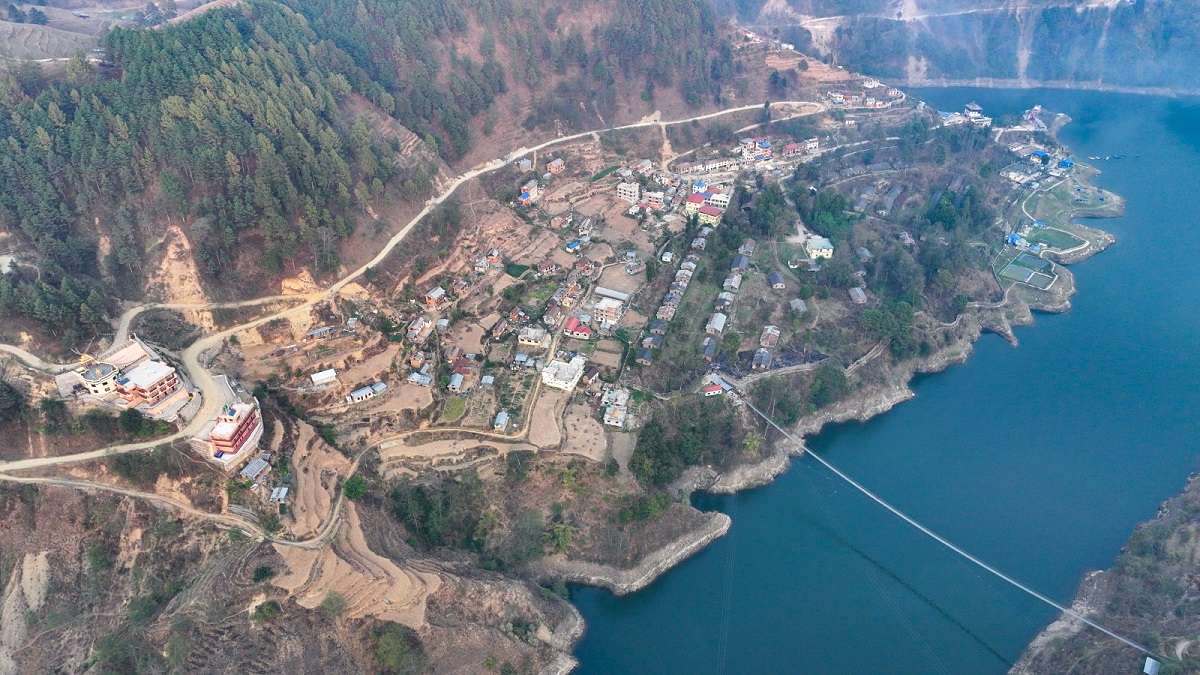 आकाशबाट यस्तो देखियो इन्द्र सरोवर ताल (तस्बिरहरू)