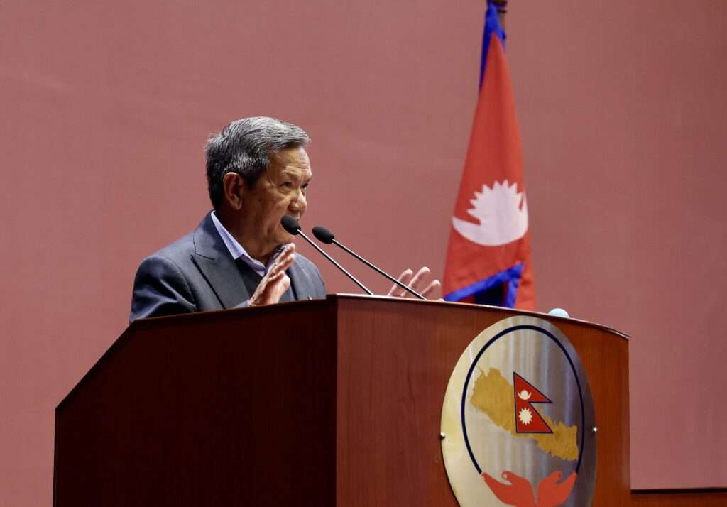 सार्वजनिक सेवा प्रवाहलाई चुस्त बनाउन सुशासन प्रवद्र्धनसम्बन्धी ऐन ल्याइएको हो : सञ्चारमन्त्री गुरुङ