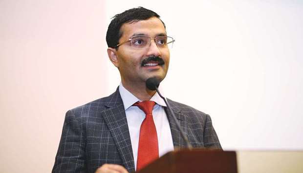 हात्तीलाई झोलामा कसरी हाल्ने ? बद्रीजी, आउनोस् छलफल गरौँ : आरके शर्मा