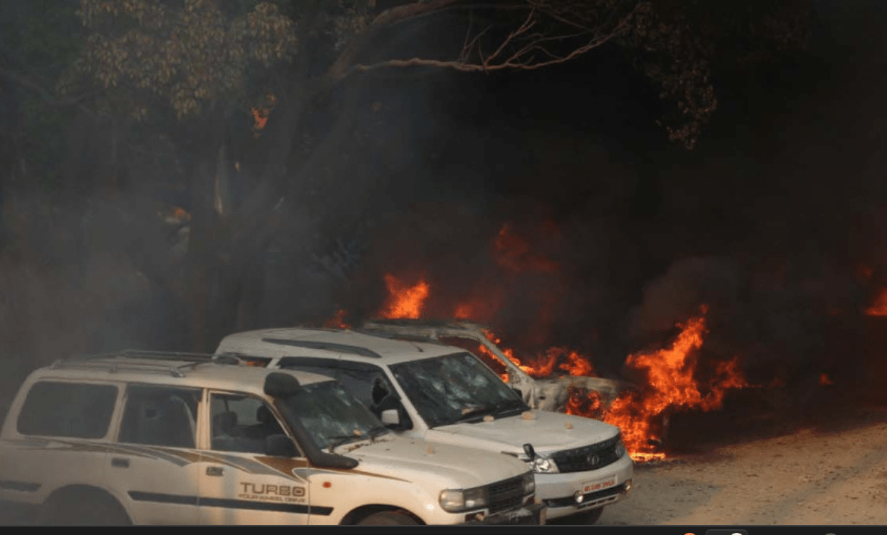 जडीबुटीमा सञ्चो उत्पादन गर्ने भवनमा राजावादीले सल्काएको आगो नियन्त्रणमा