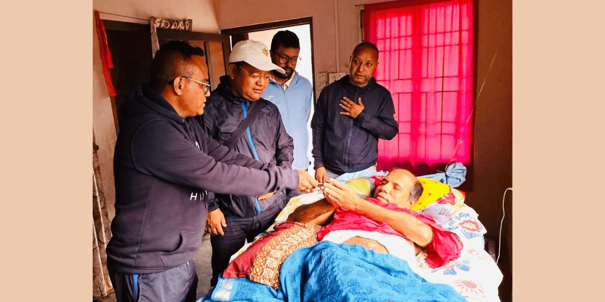 धरानमा सडक दुर्घटनाका पीडित मजदुरलाई आर्थिक सहयोग