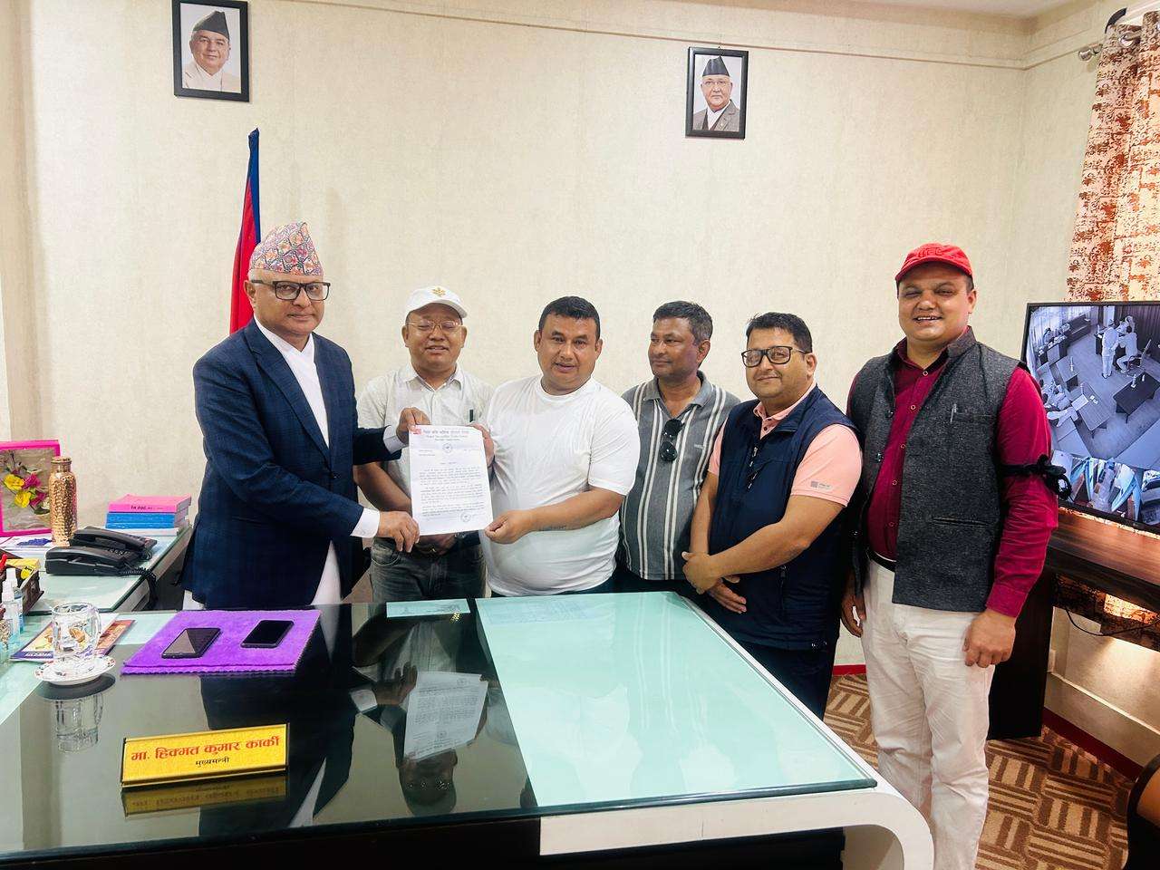 चिया बगानका श्रमिकलाई न्यूनतम ज्यालामा समान नीति बनाउन माग