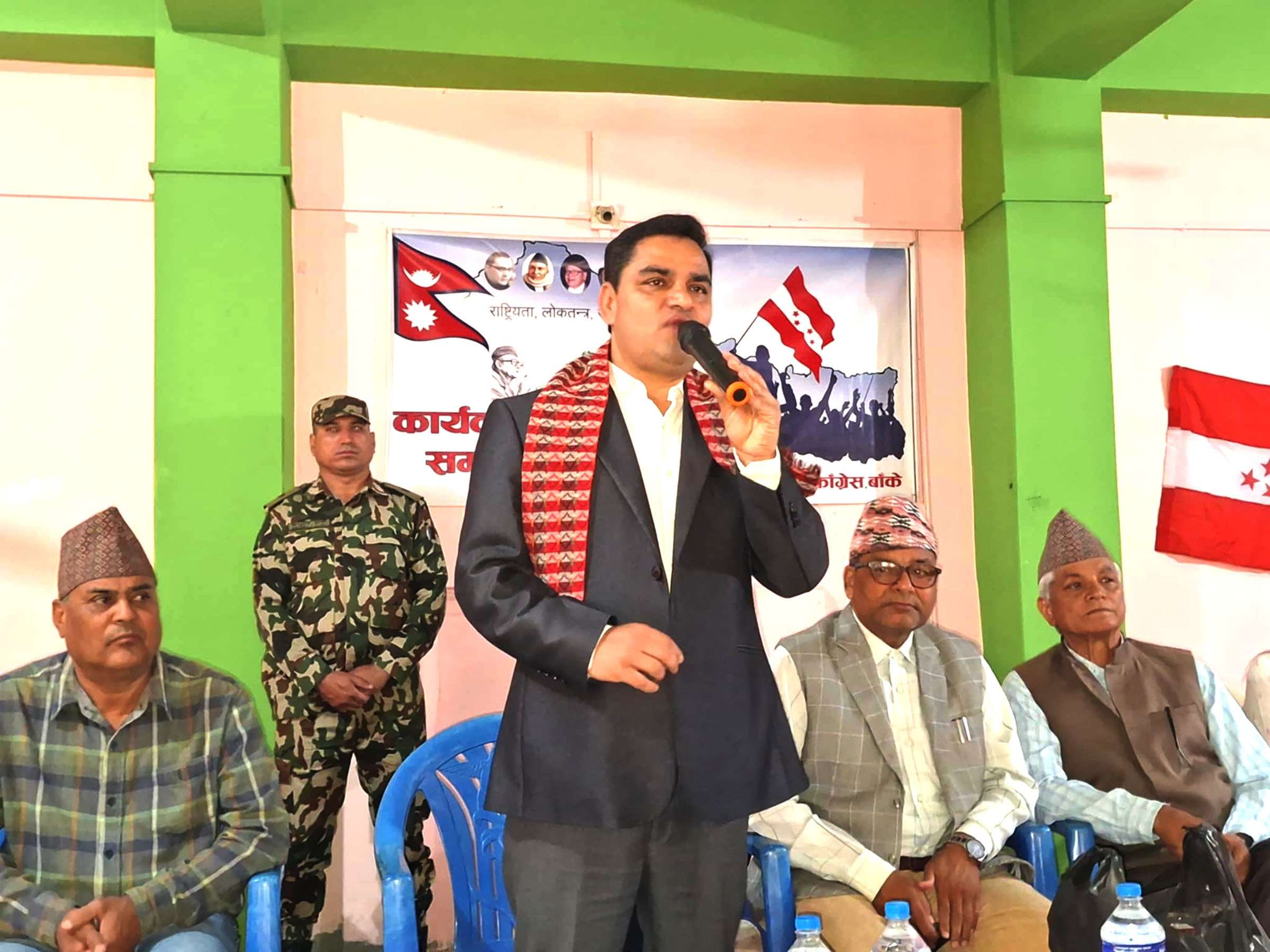 पूर्व विशिष्टहरुलाई सुविधा दिन हुँदैन : स्वास्थ्यमन्त्री पौडेल