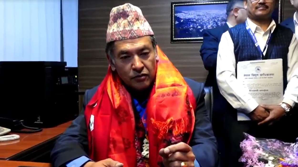 विद्युत् प्राधिकरणका कार्यकारी निर्देशक शाक्यले गरे पदभार ग्रहण, नतिजा देखिनेगरी काम गर्ने