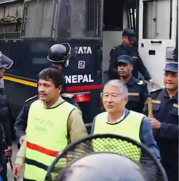 भाटभटेनीको रक्सी चोर्ने रास्वपाका नेता डाक्टर राजकुमार राई !